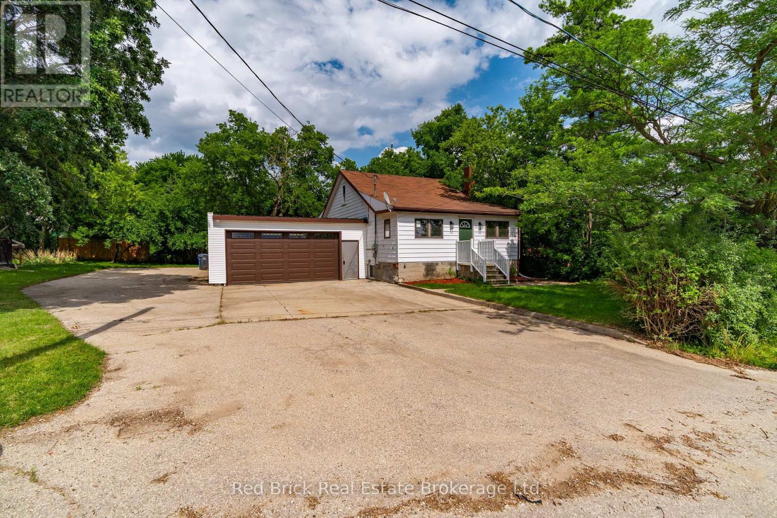 15 Clearview Street Property Photo 34