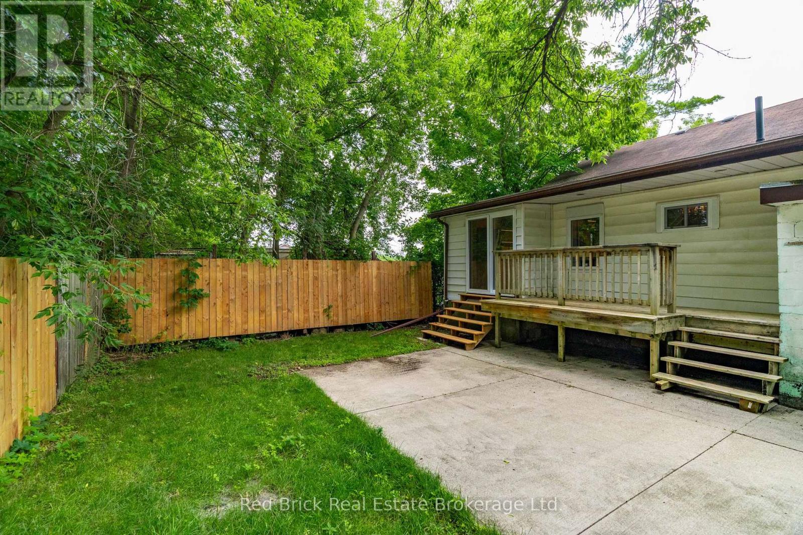 15 Clearview Street Property Photo 37