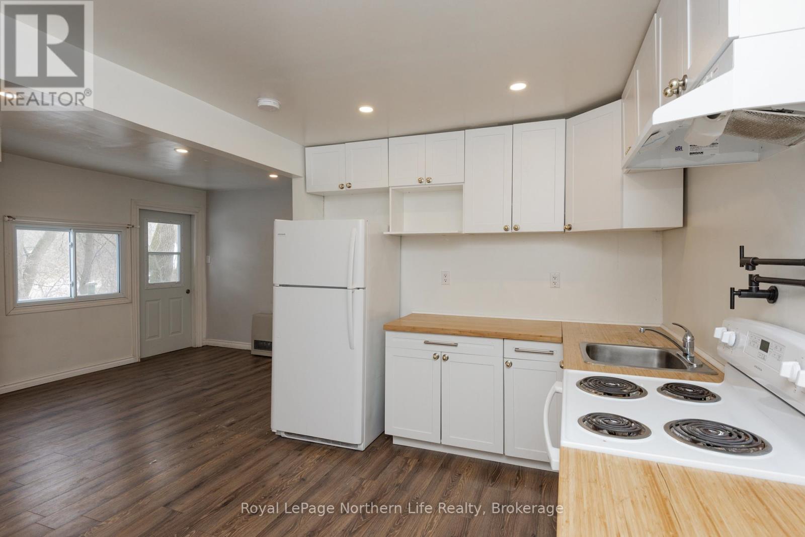444 Second Avenue E Property Photo 12