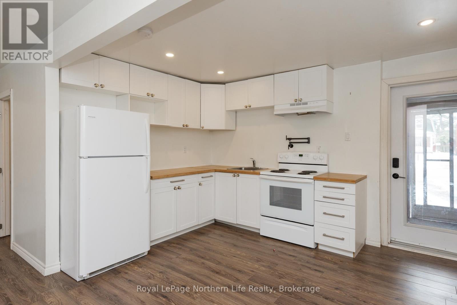 444 Second Avenue E Property Photo 14