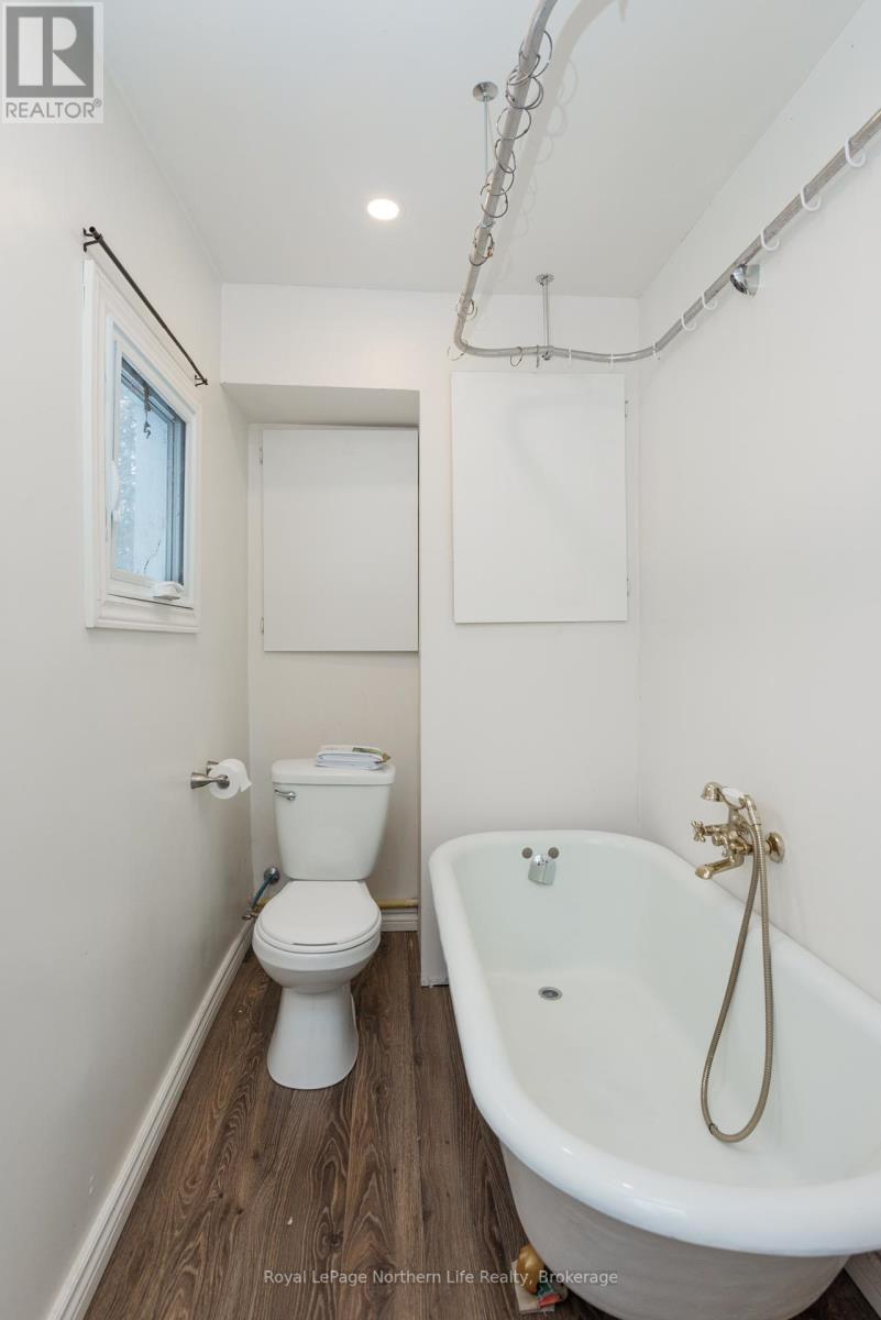 444 Second Avenue E Property Photo 21