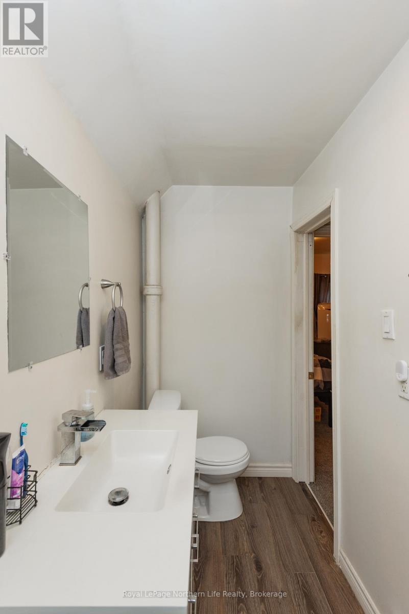 444 Second Avenue E Property Photo 32