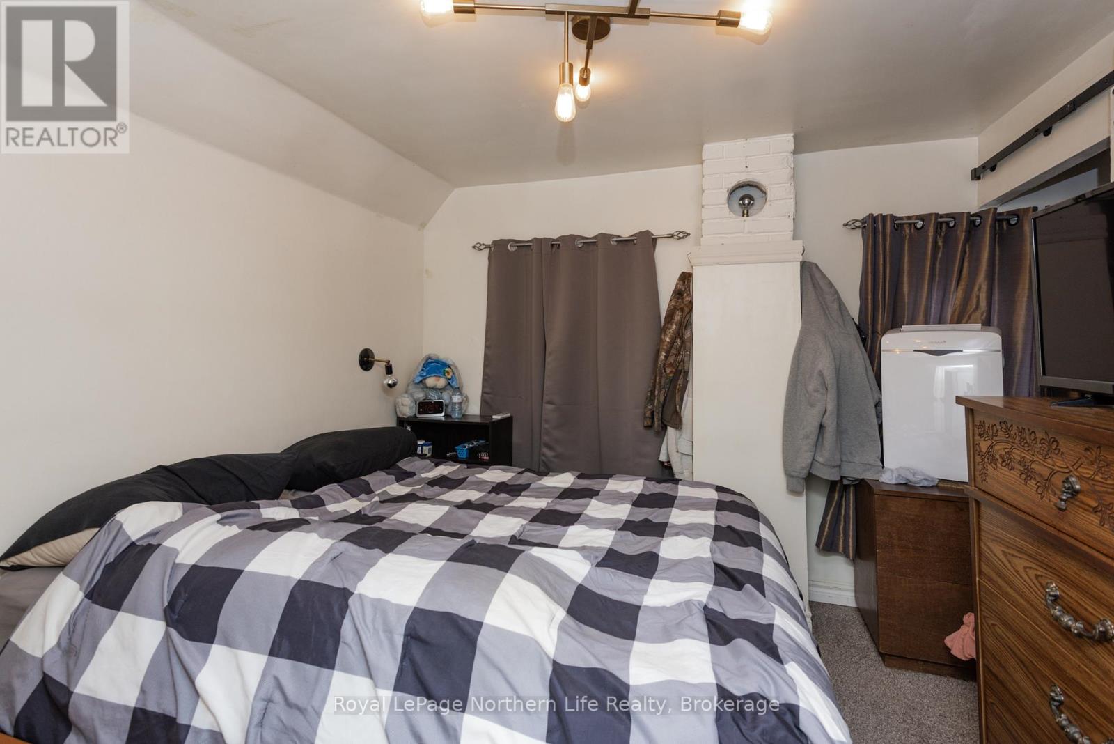 444 Second Avenue E Property Photo 33