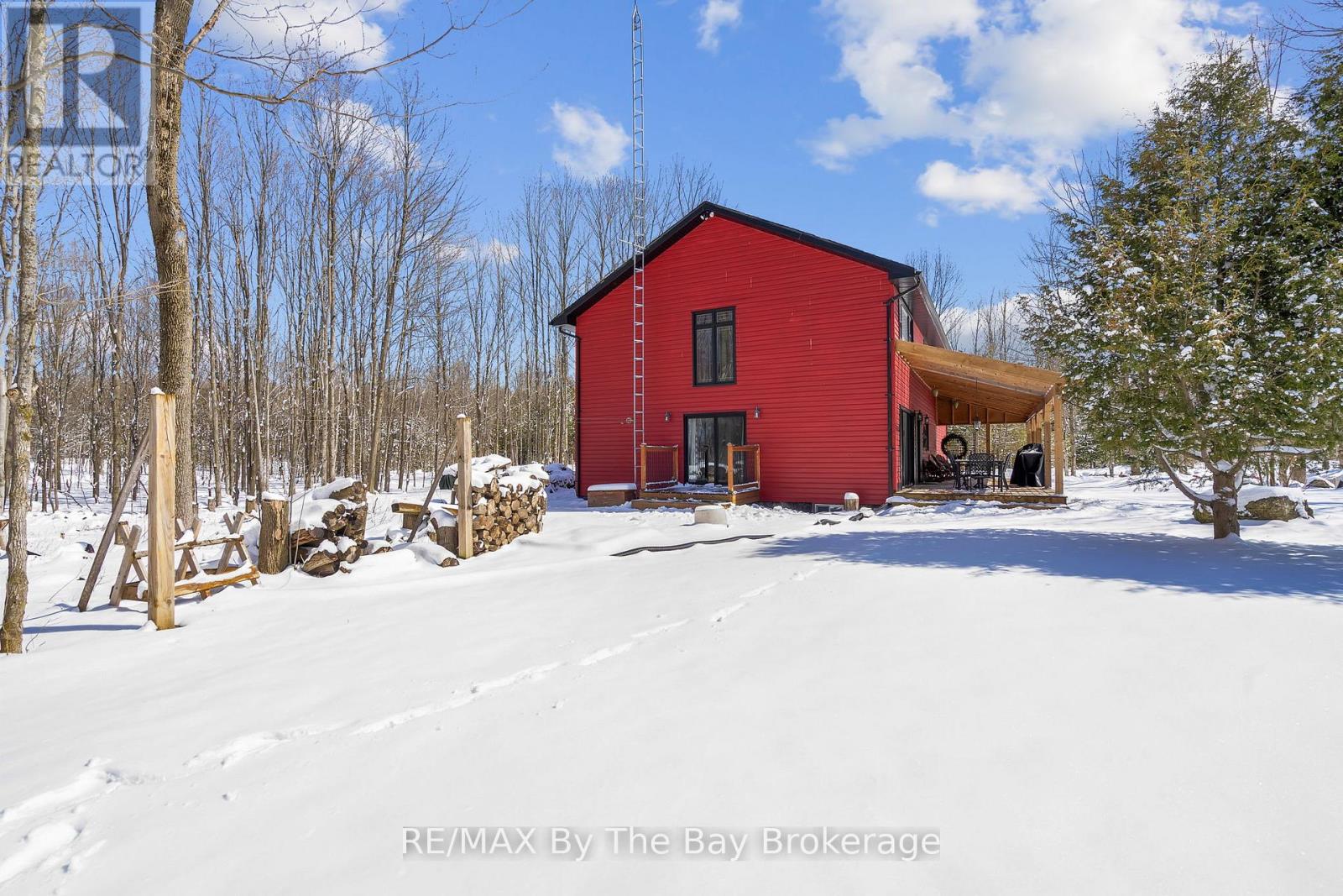 600055 50 Side Road S Property Photo 44