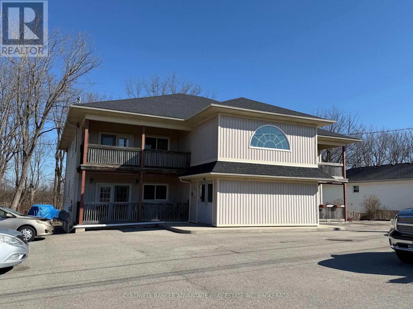 3926 Farr Ave Property Photo 2