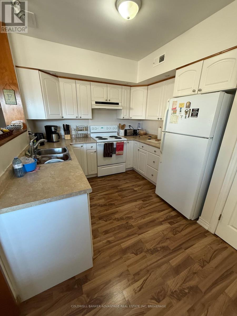 3926 Farr Ave Property Photo 14