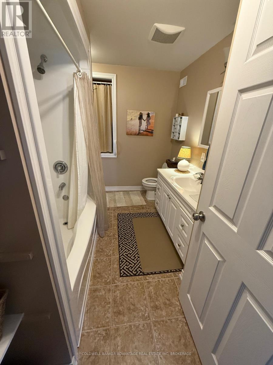 3926 Farr Ave Property Photo 21