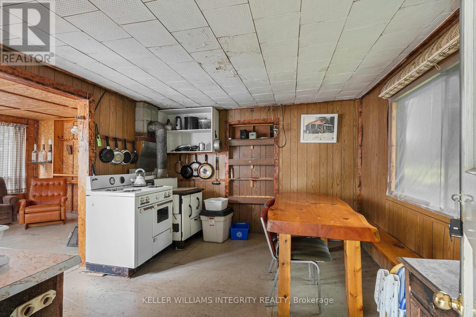 L14,15 Triple Tower Road Property Photo 6