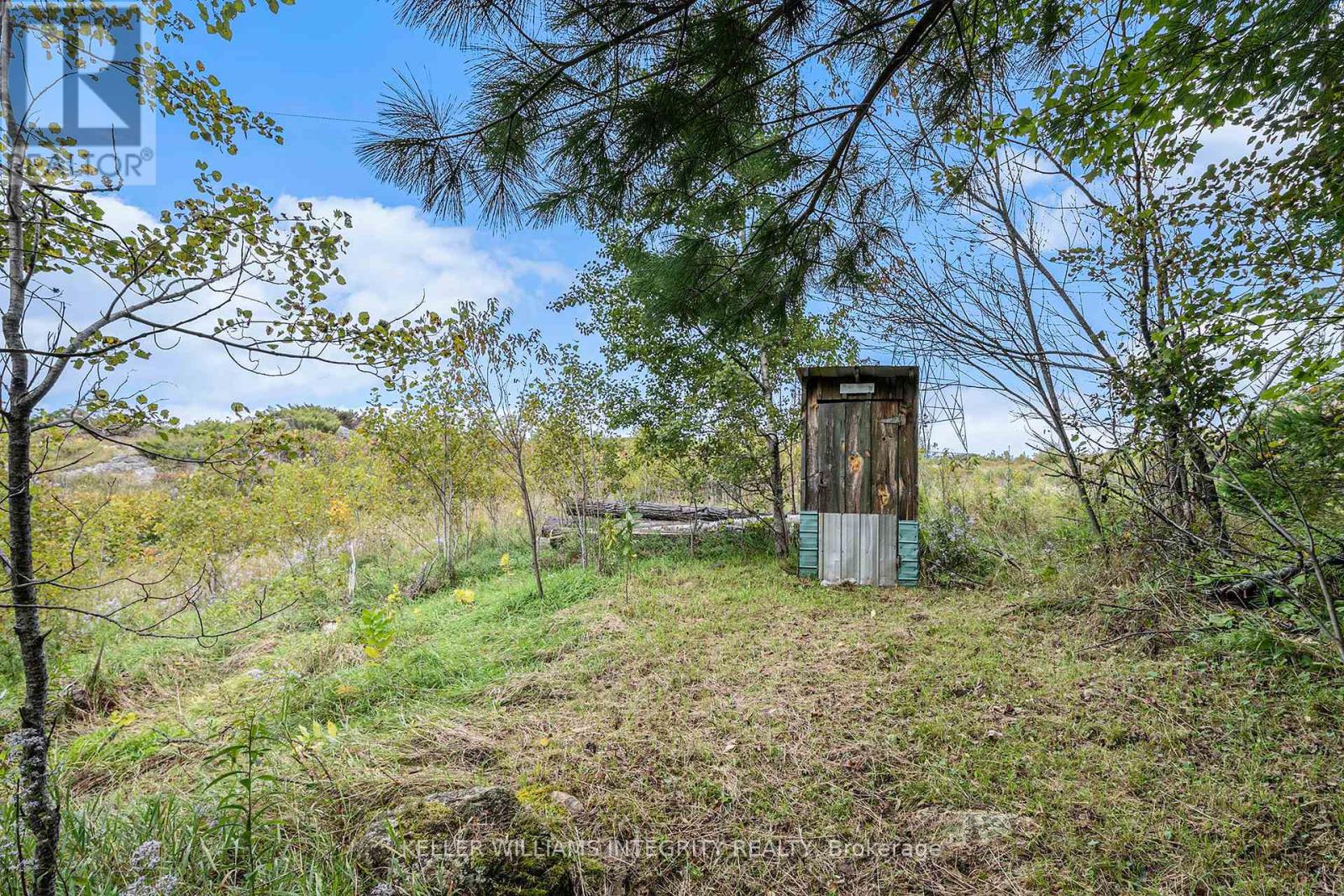 L14,15 Triple Tower Road Property Photo 35