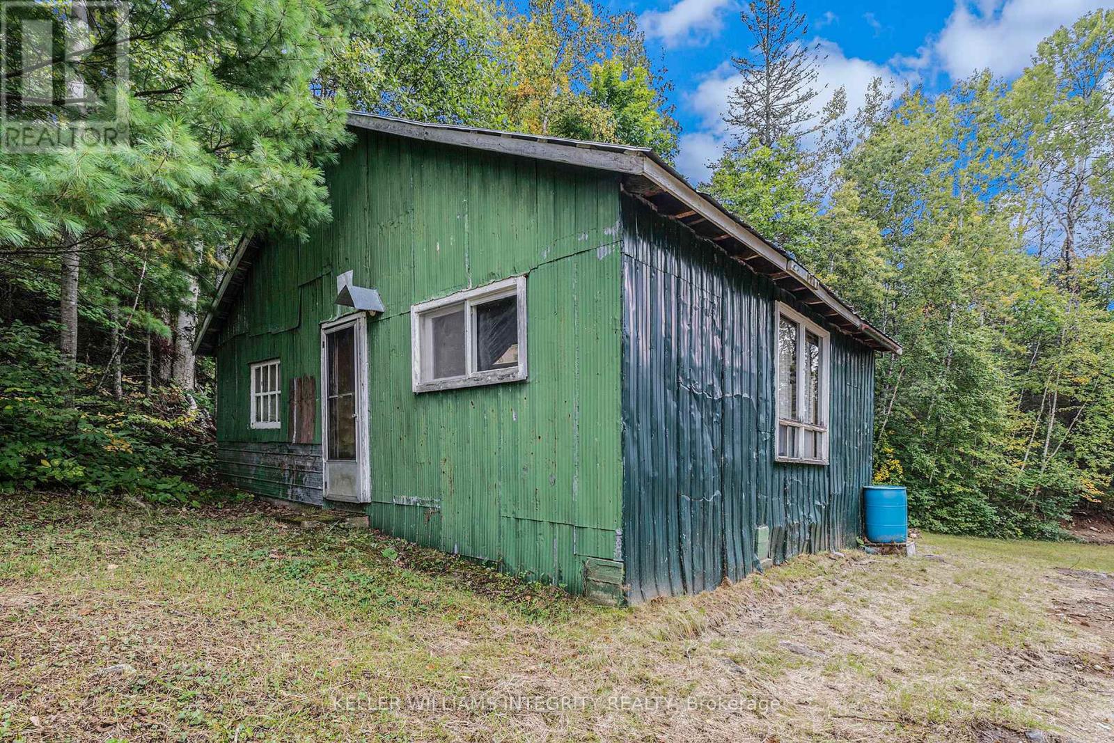 L14,15 Triple Tower Road Property Photo 37