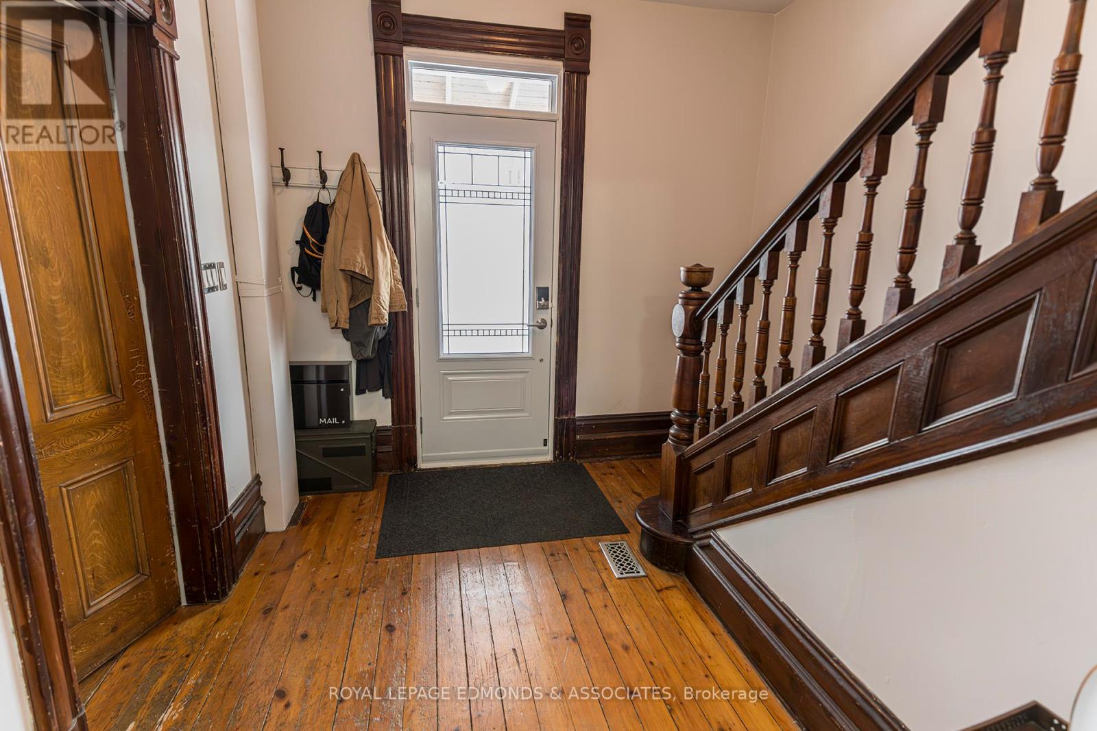 281 Trafalgar Road Property Photo 13