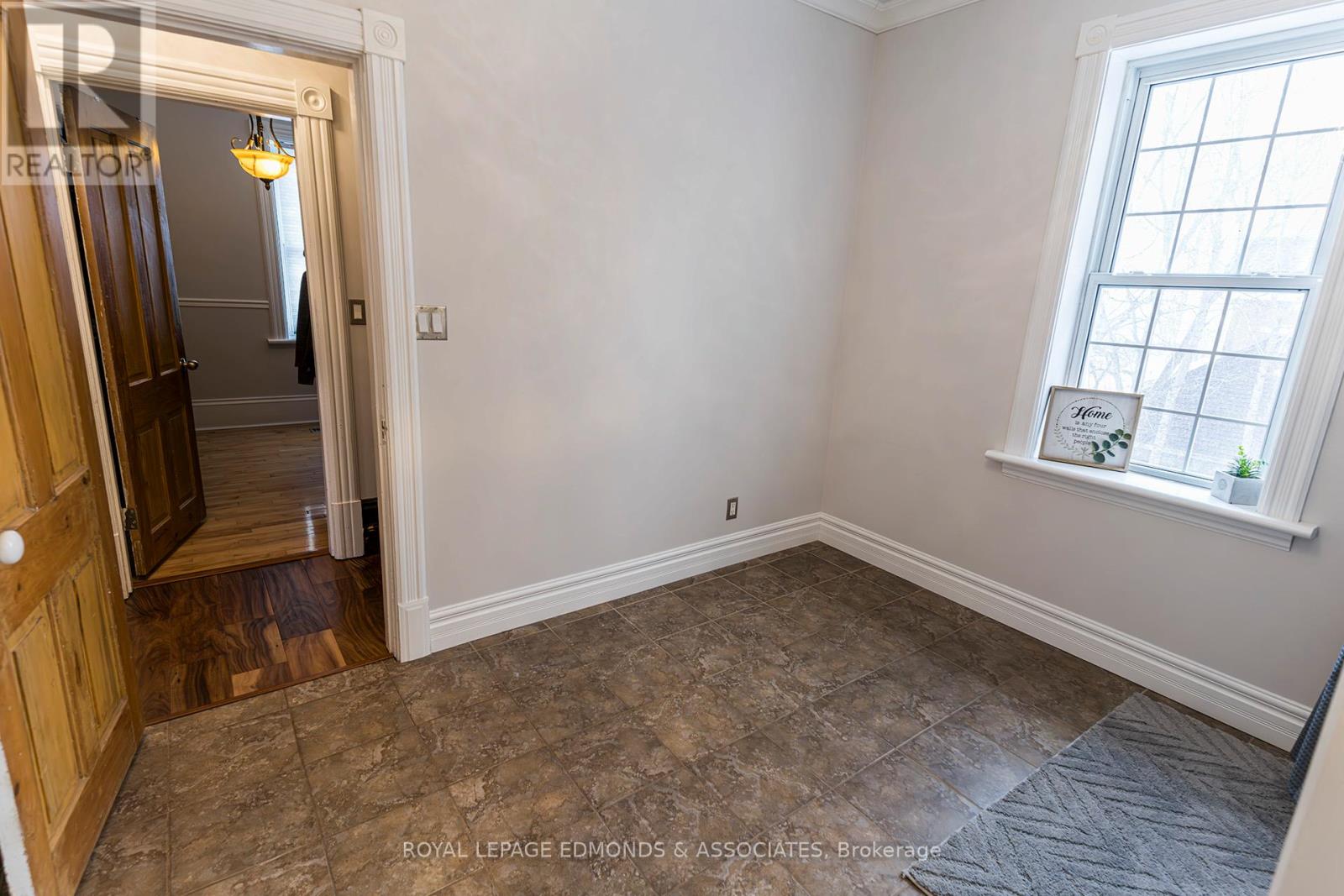 281 Trafalgar Road Property Photo 26
