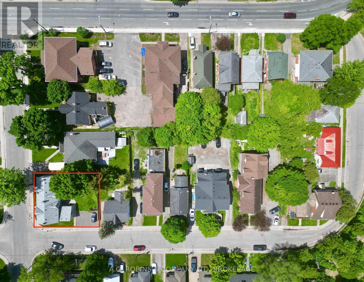 284 Brock Street Property Photo 6