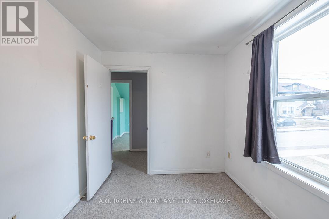 284 Brock Street Property Photo 40
