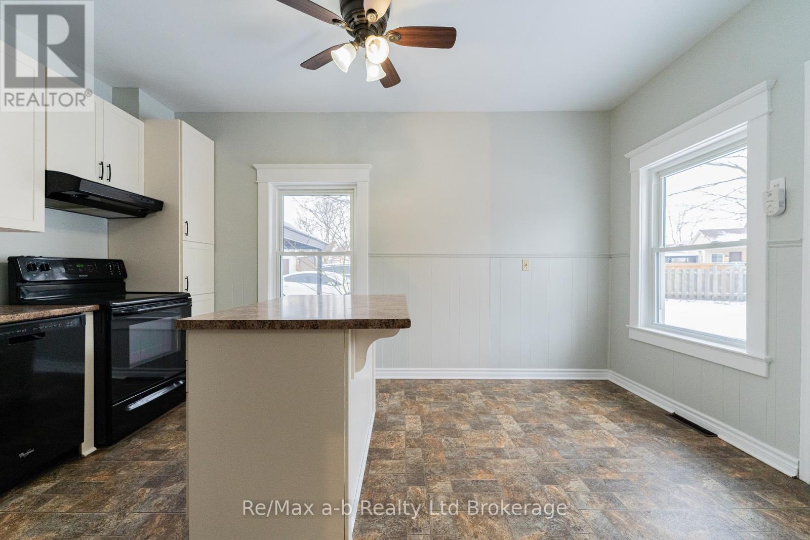 72-74 Brock Street E Property Photo 29