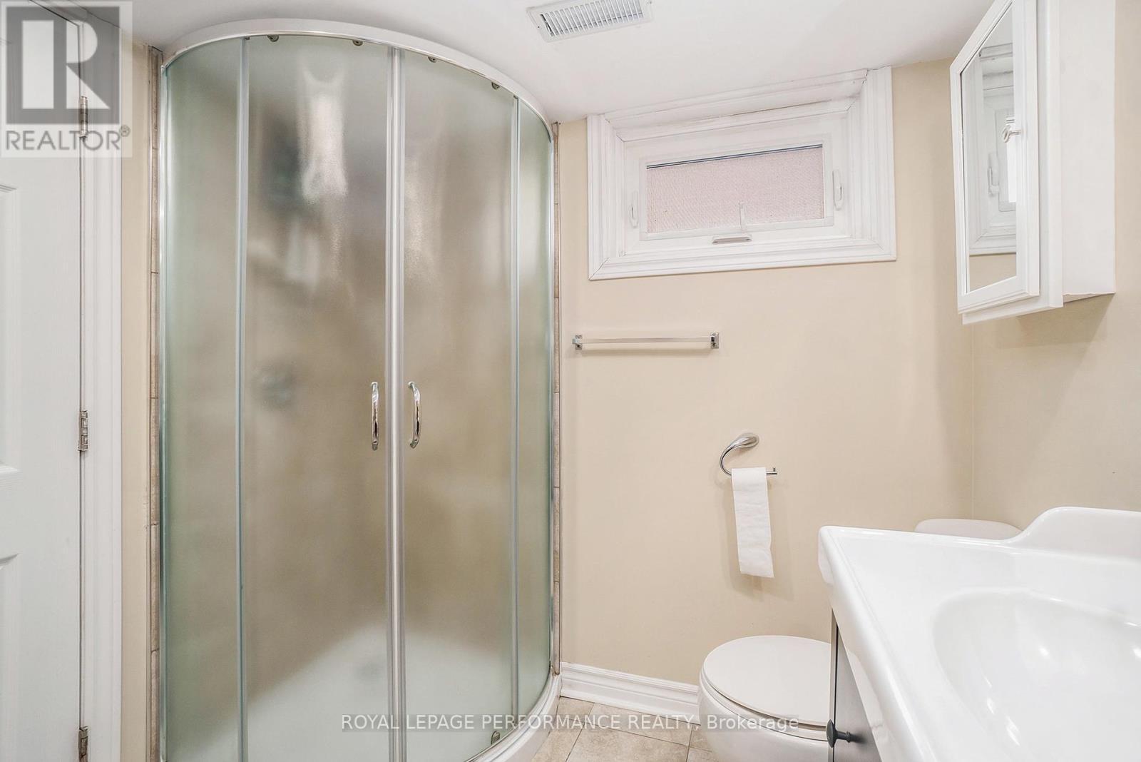 229 Carillon Street Property Photo 24