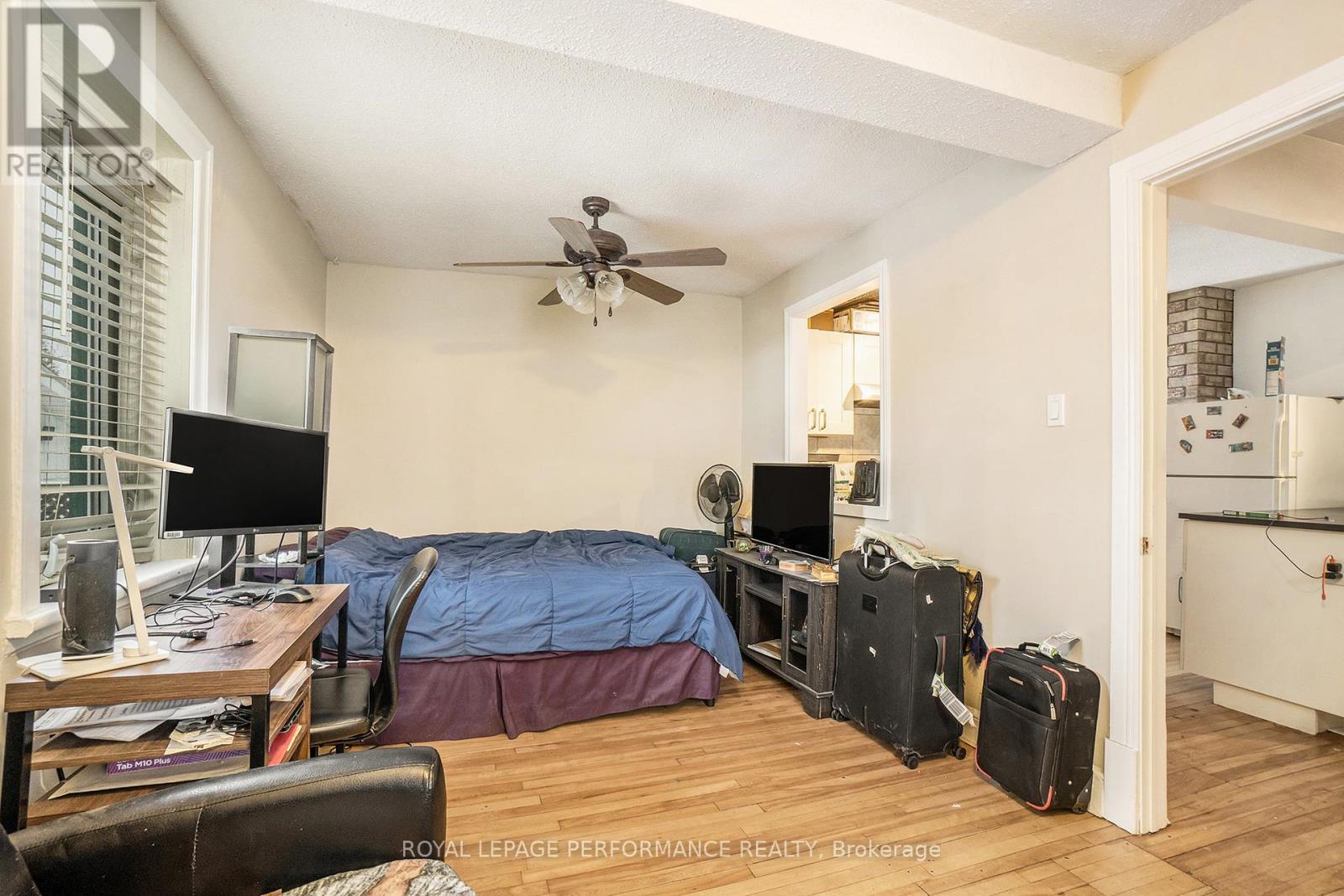 229 Carillon Street Property Photo 30