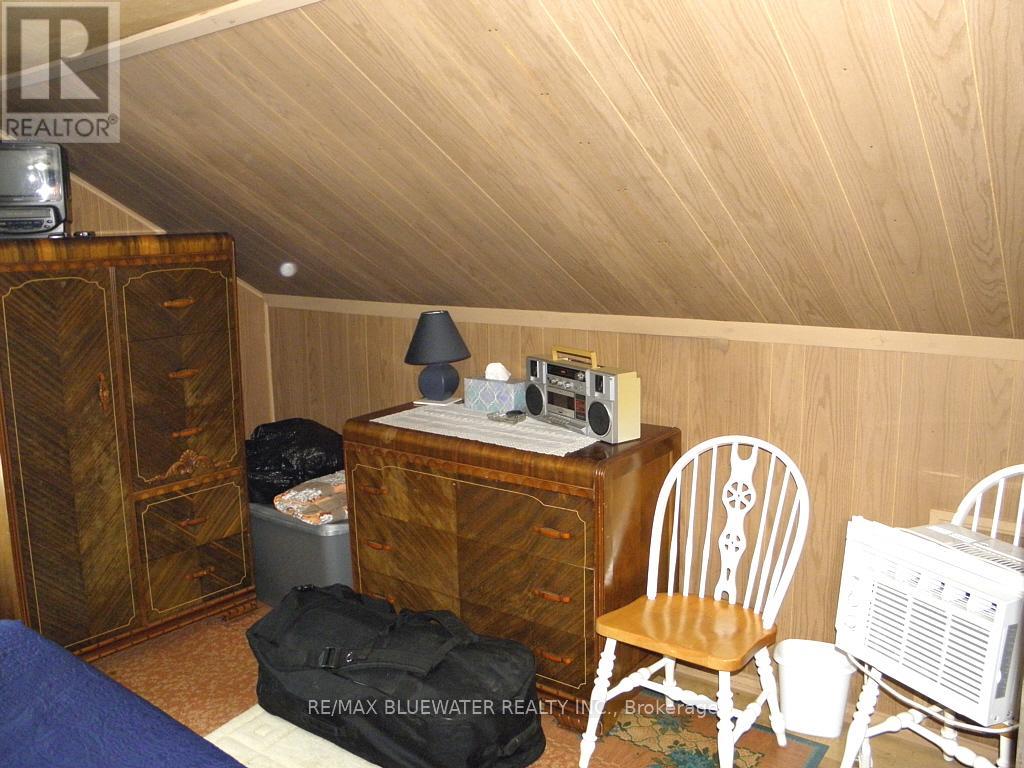6290 William Street Property Photo 31