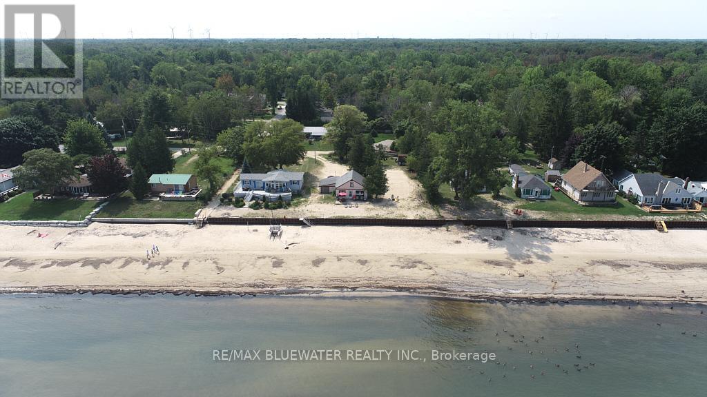 6290 William Street Property Photo 42