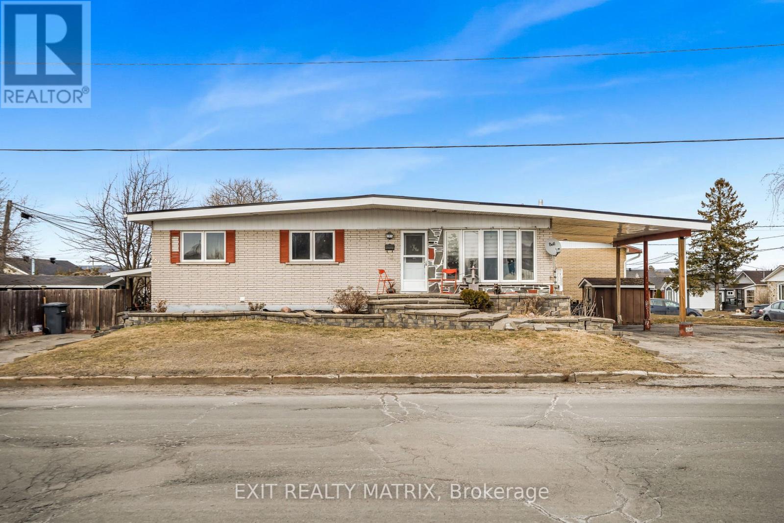 983-985-987 Aberdeen Street Property Photo 1