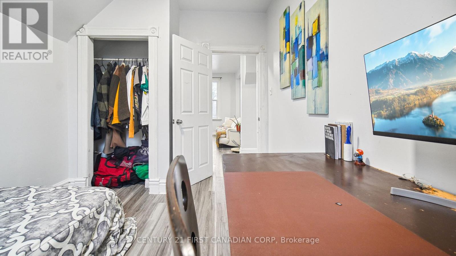 417 Grey Street Property Photo 21