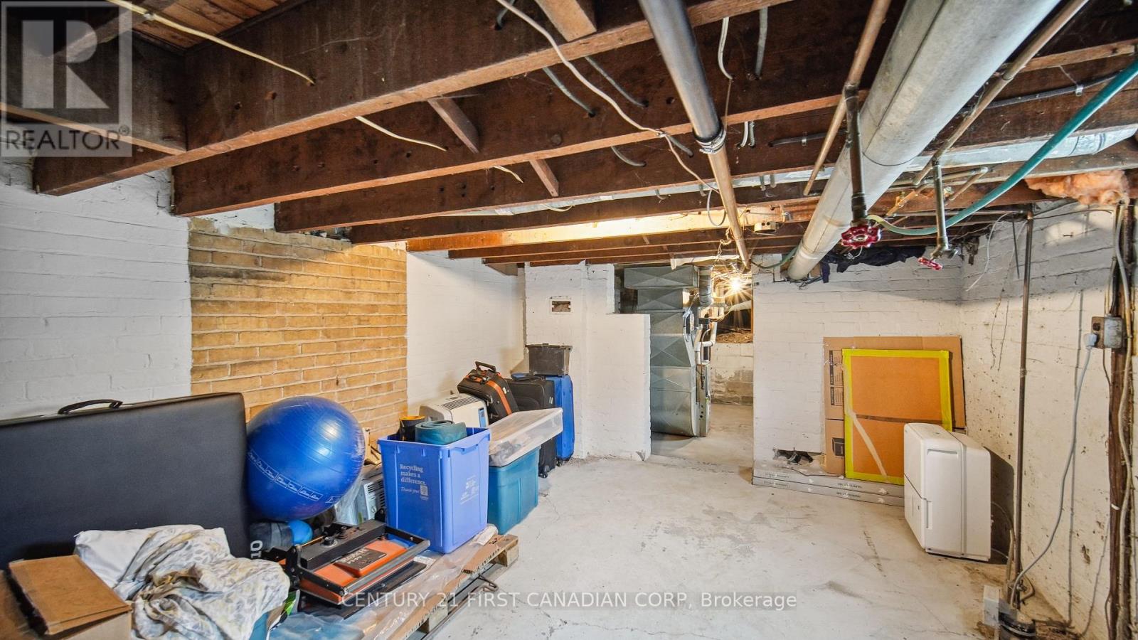 417 Grey Street Property Photo 31