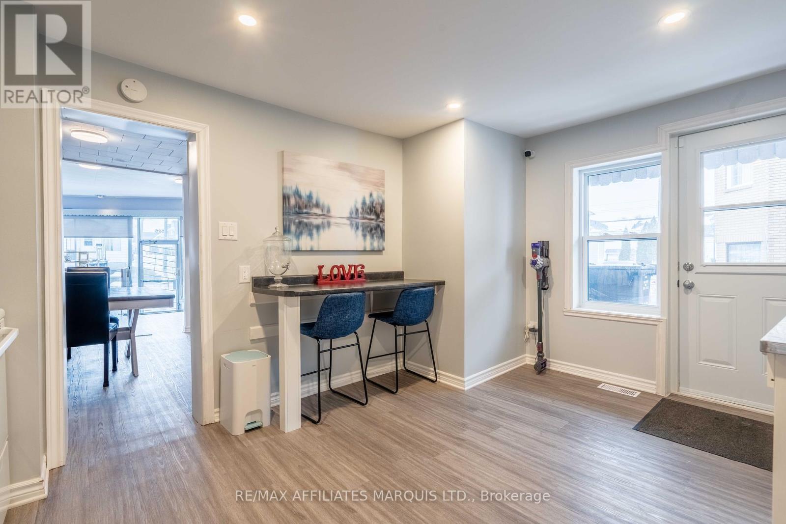 115 Louisa Street Property Photo 8