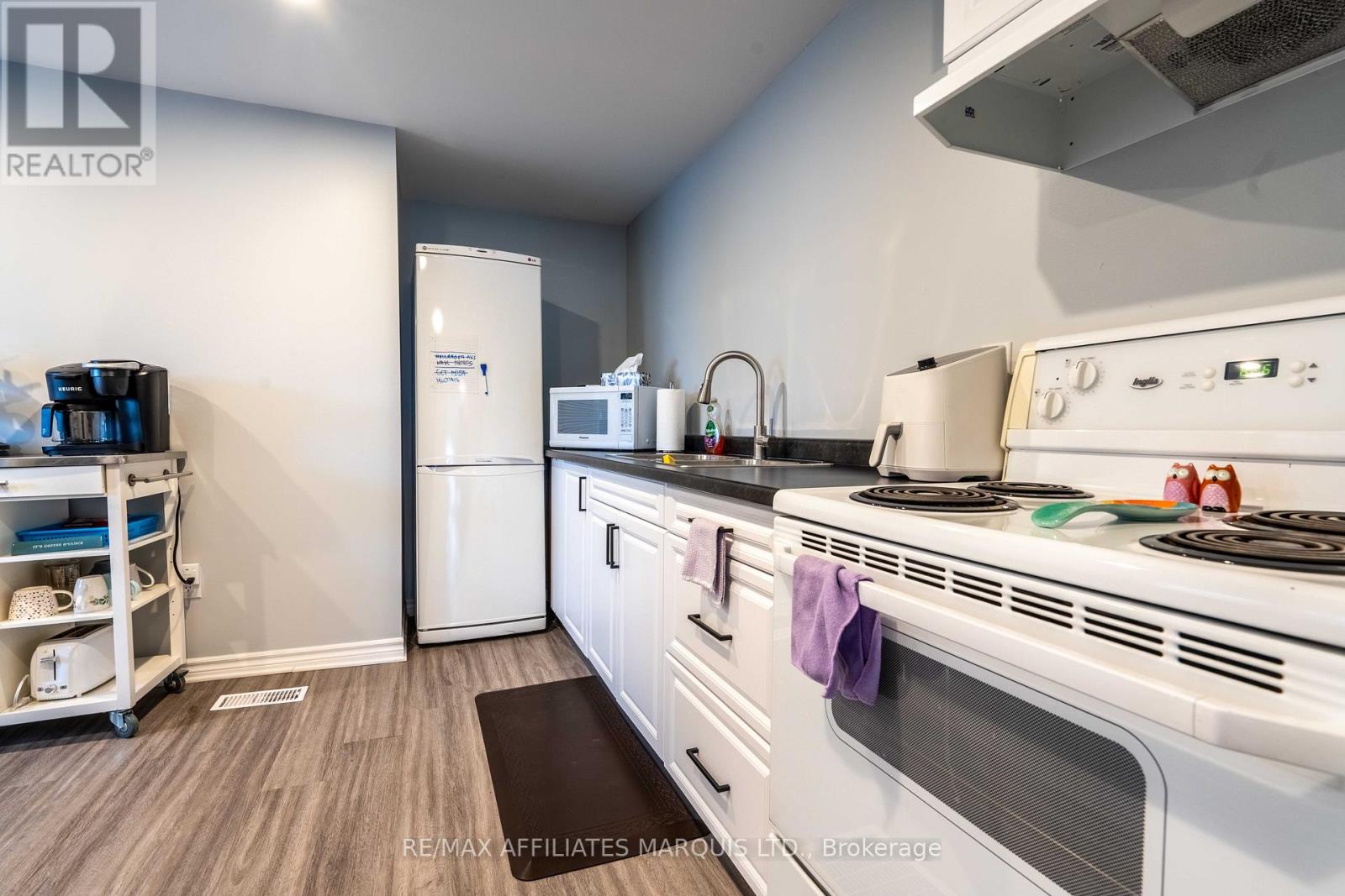 115 Louisa Street Property Photo 12