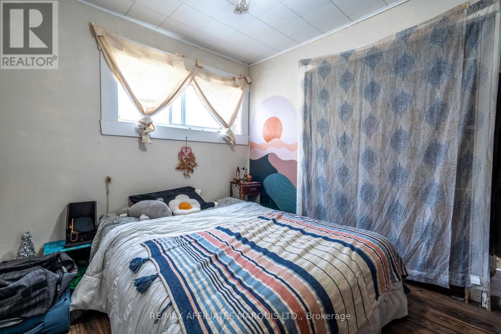115 Louisa Street Property Photo 19