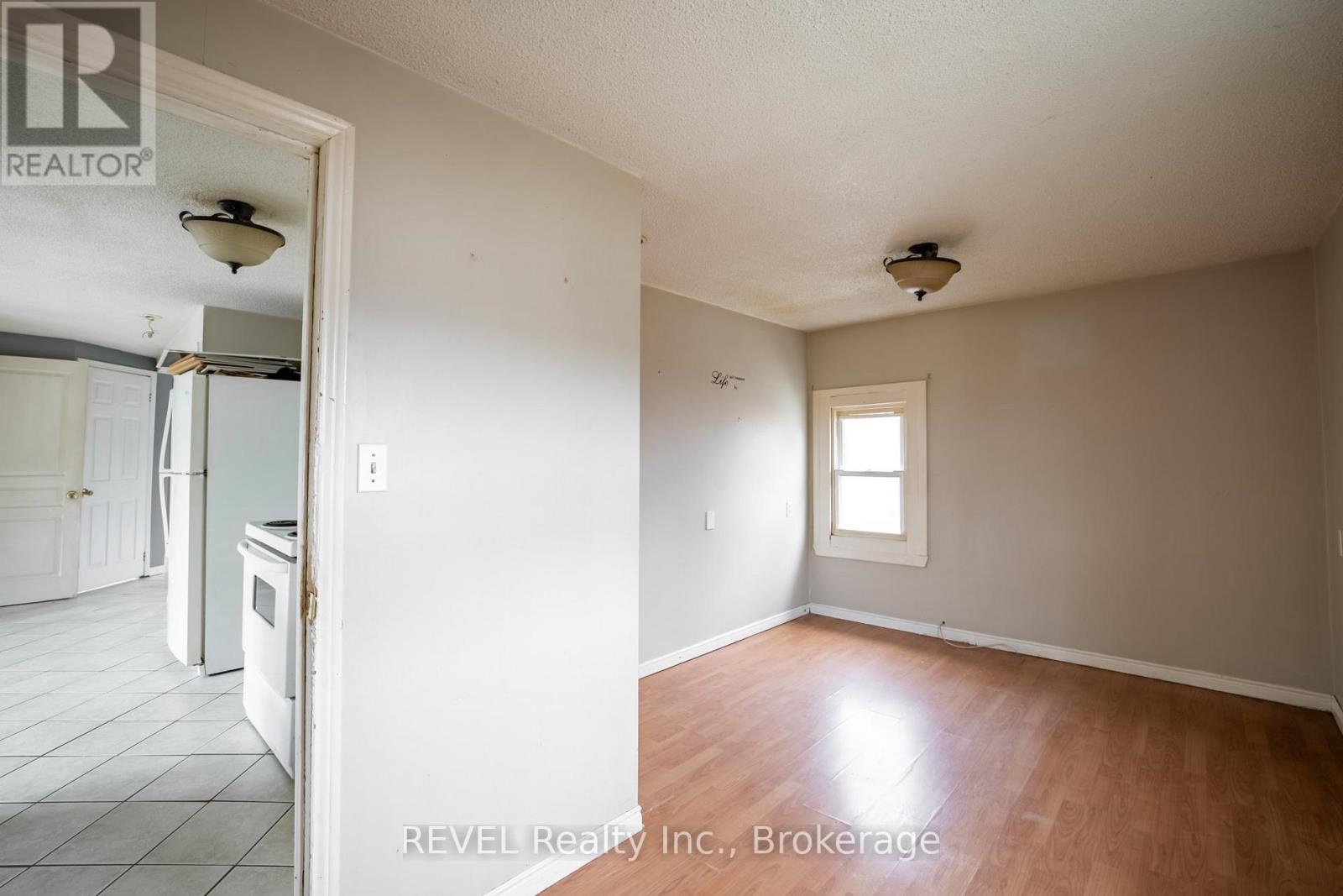66 Lillian Place Property Photo 12