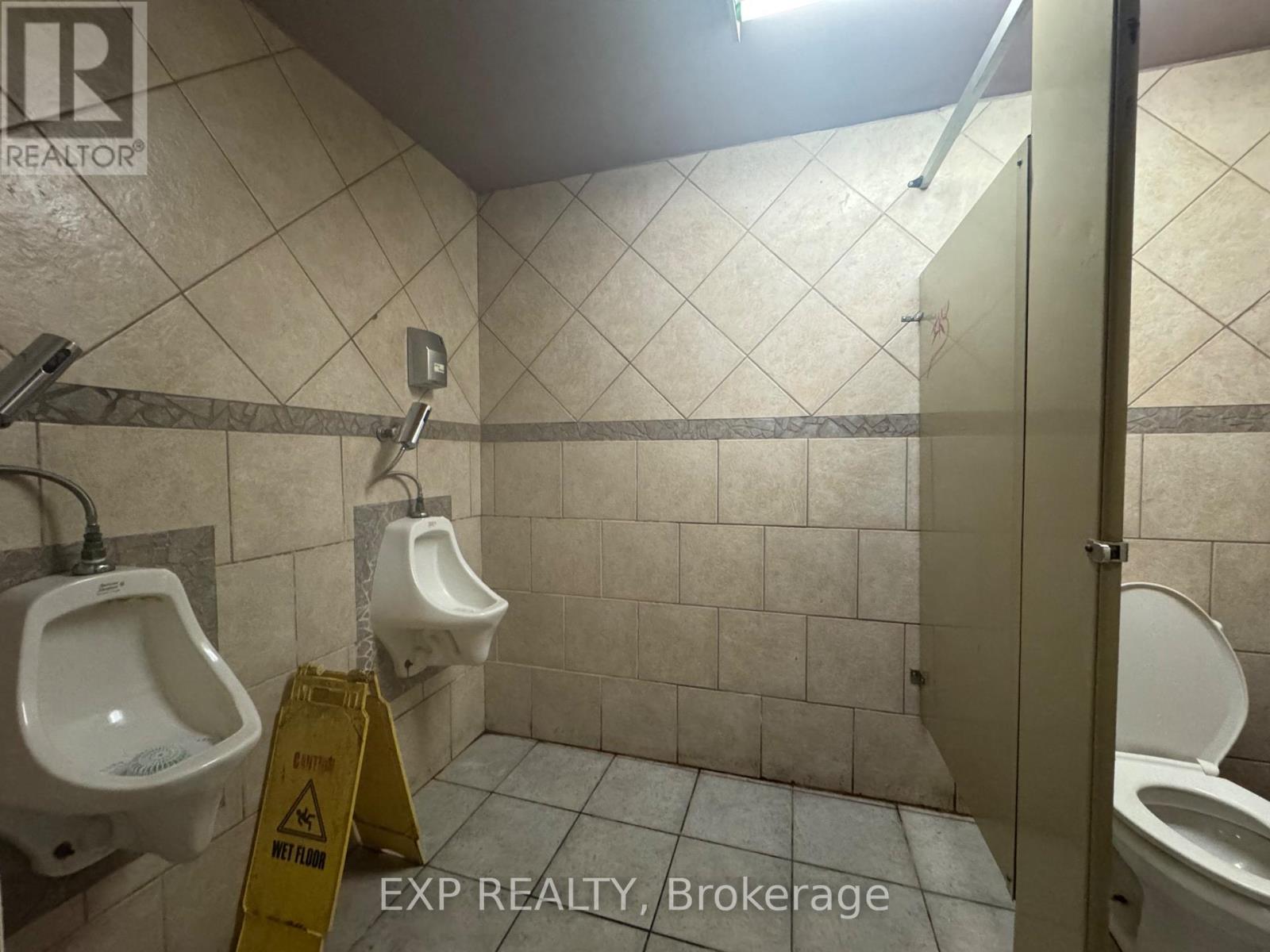 1188 Newmarket Street Property Photo 32
