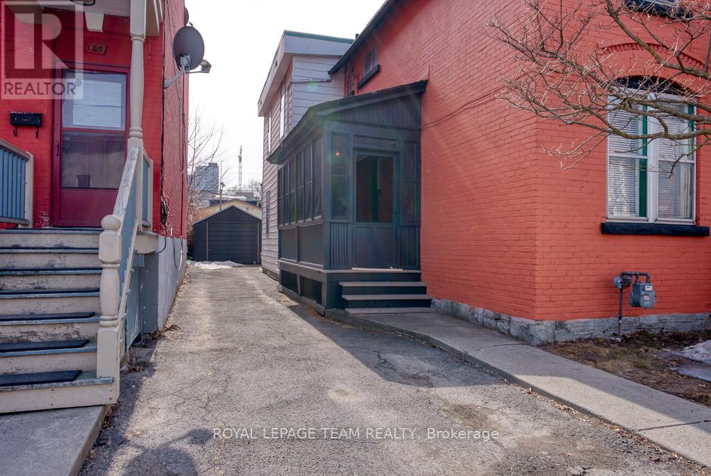 158 St Andrew Street Property Photo 2