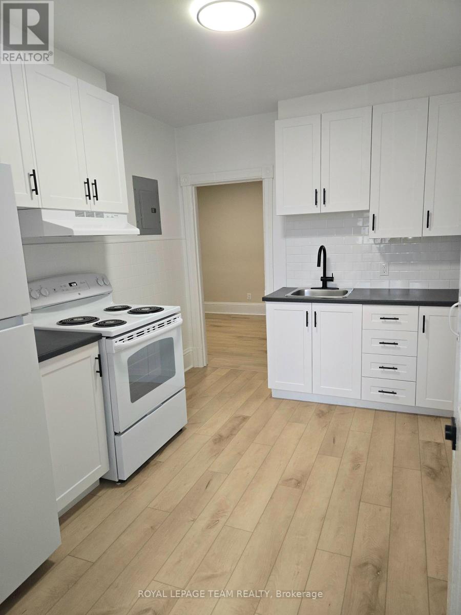 158 St Andrew Street Property Photo 11
