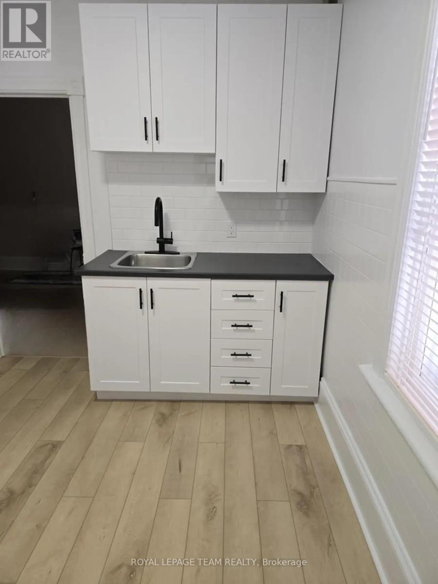 158 St Andrew Street Property Photo 13