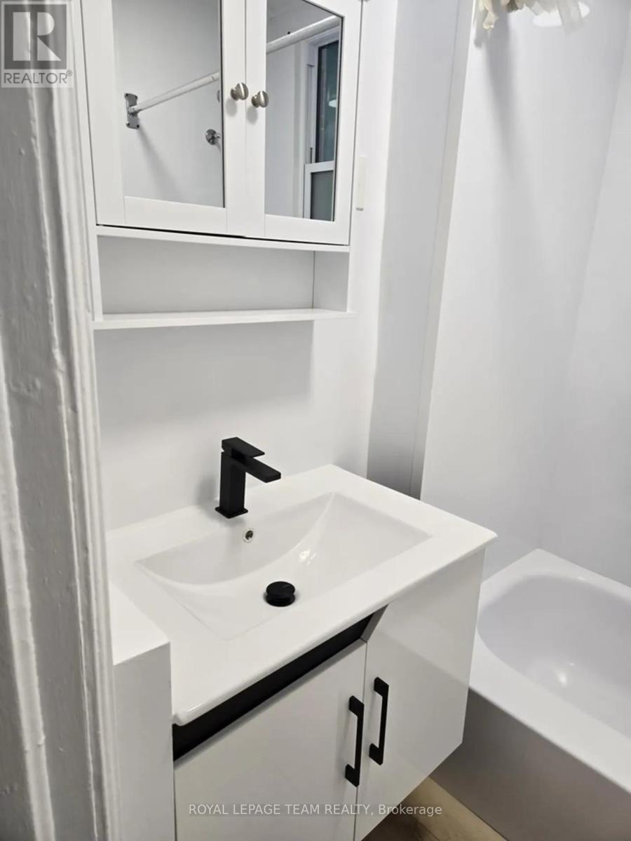 158 St Andrew Street Property Photo 15