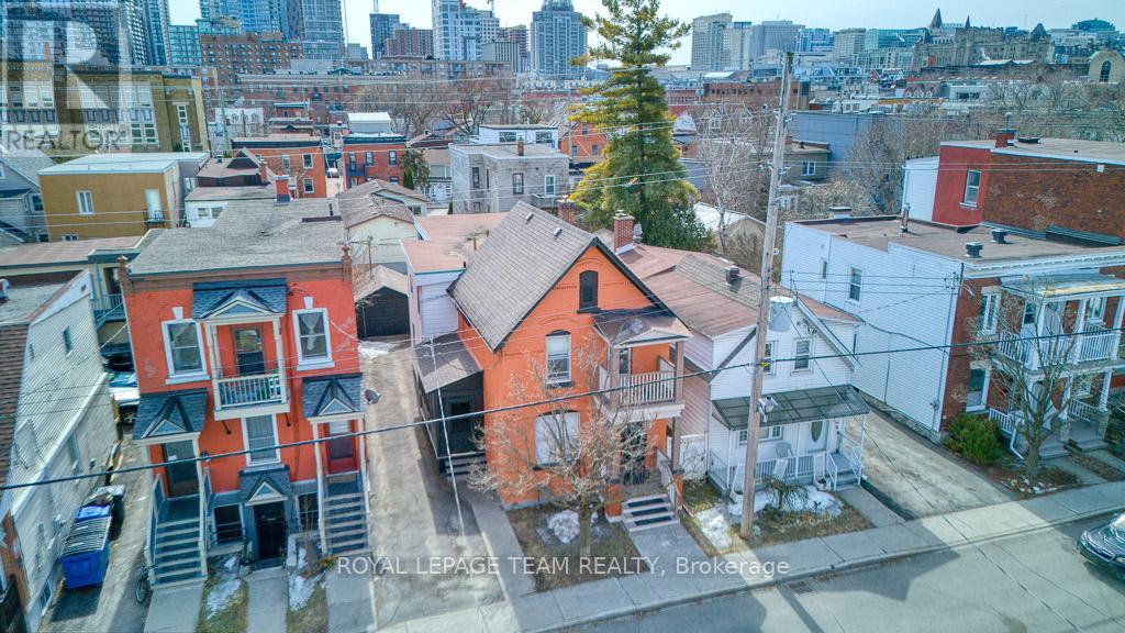 158 St Andrew Street Property Photo 16