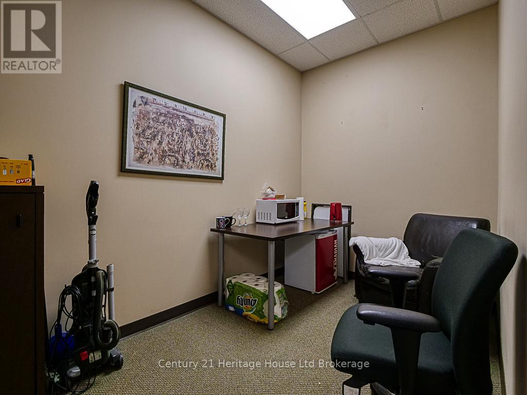 11 Riddell St Property Photo 18