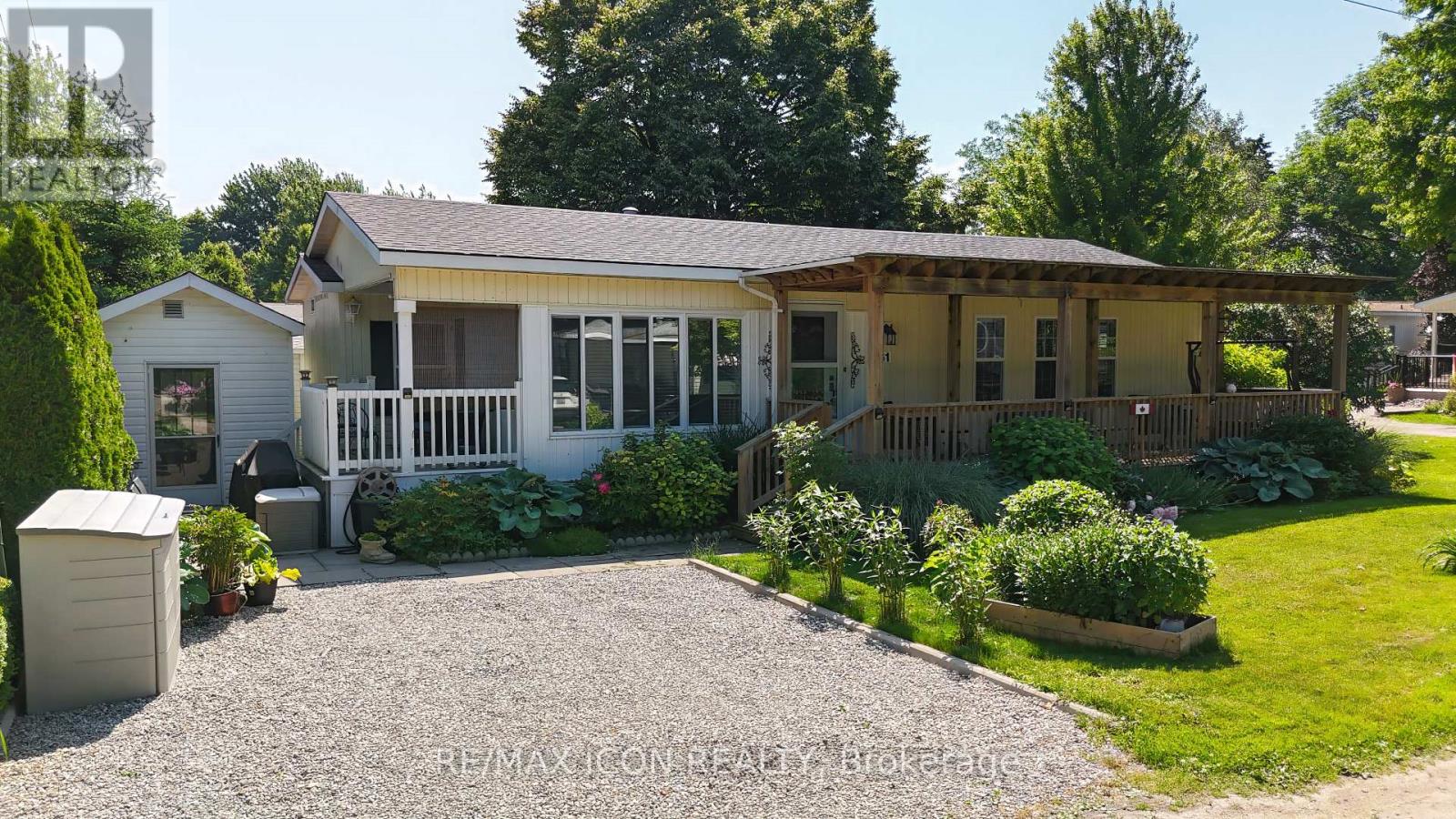 61 Water's Edge - 77307 Bluewater Highway Property Photo 1
