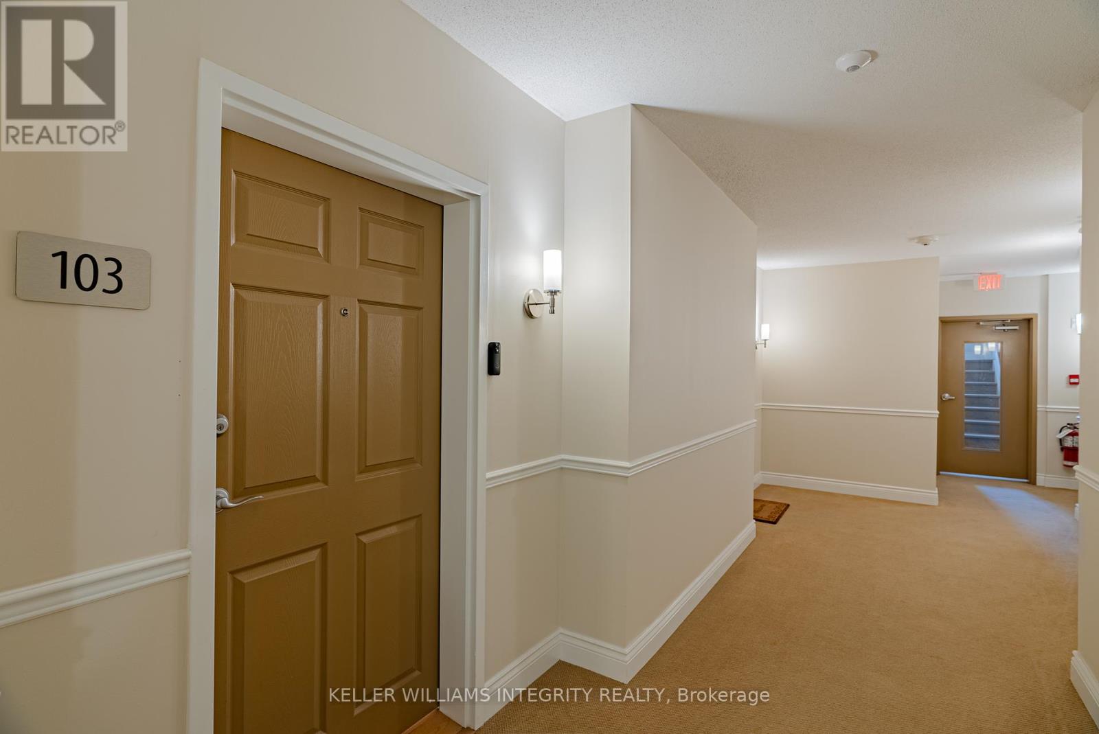 103 - 160 Guelph Priv Property Photo 4