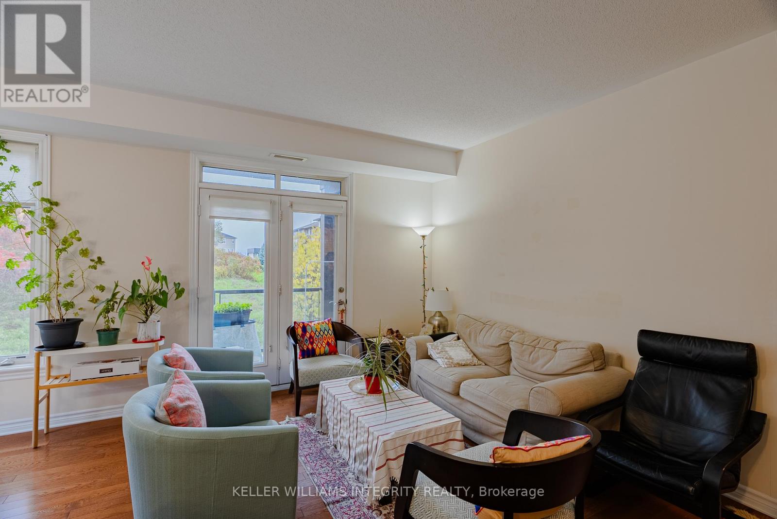 103 - 160 Guelph Priv Property Photo 7