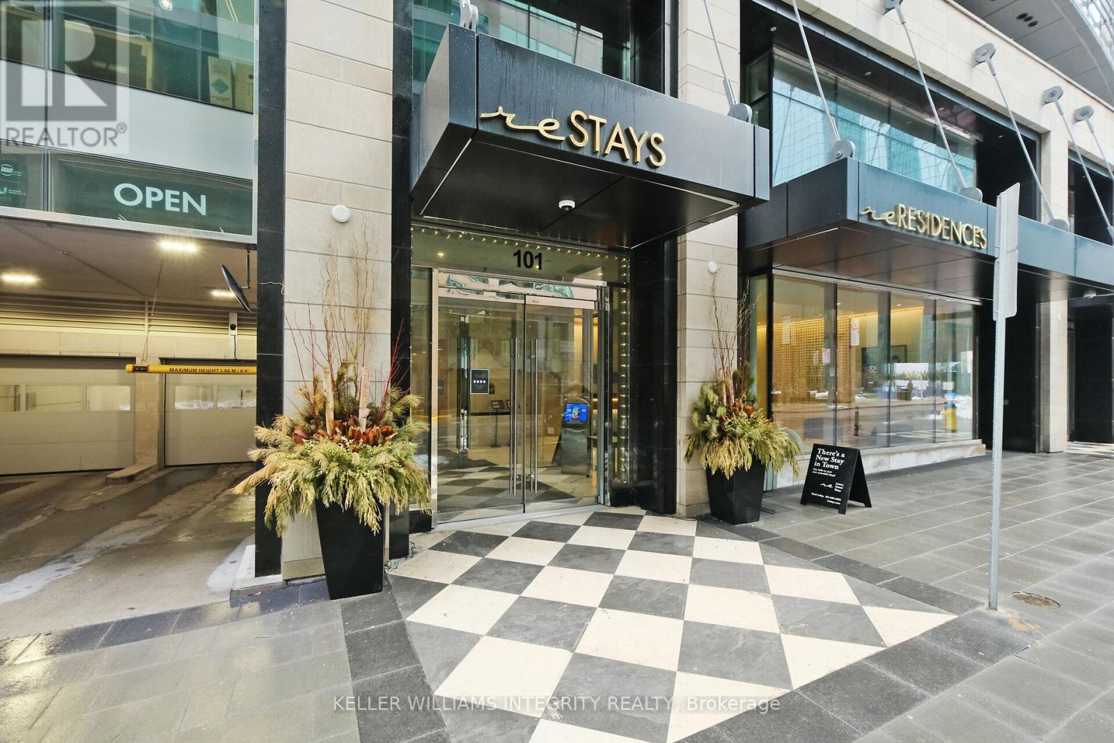1501 - 101 Queen Street N Property Photo 2