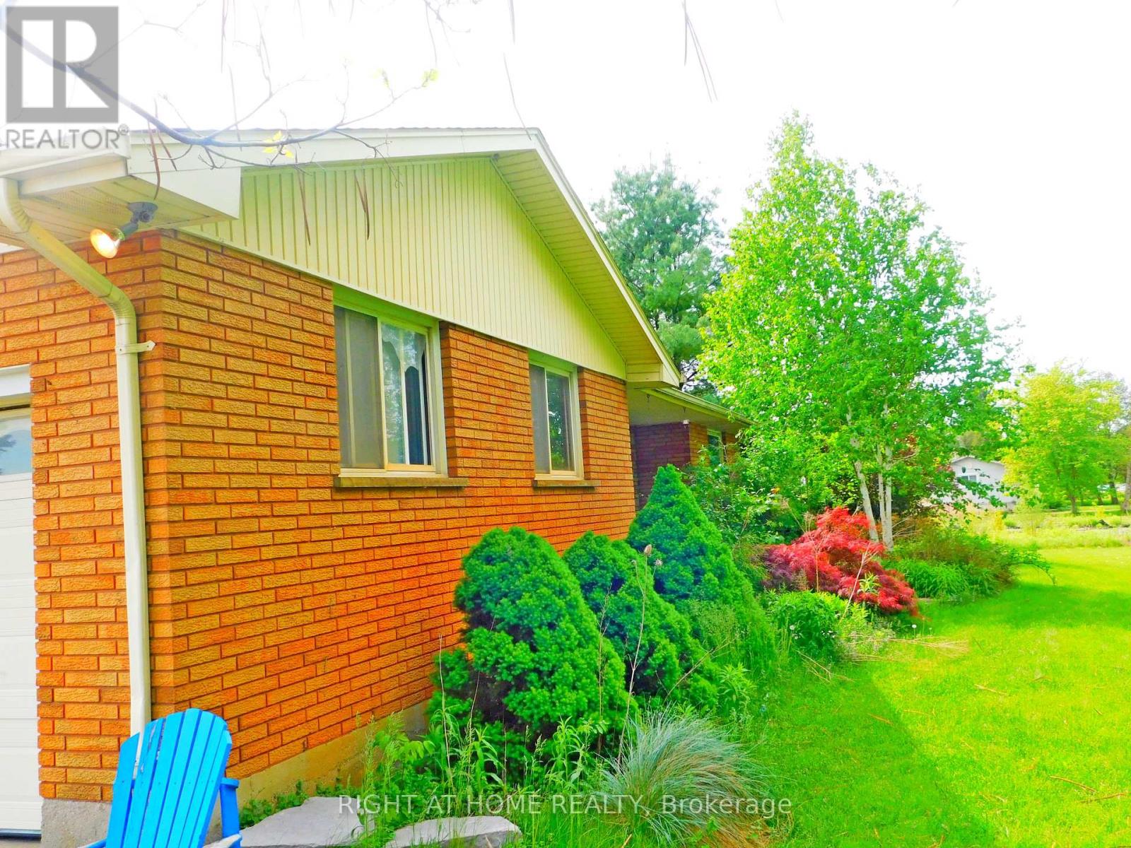 2492 24 Highway Property Photo 7