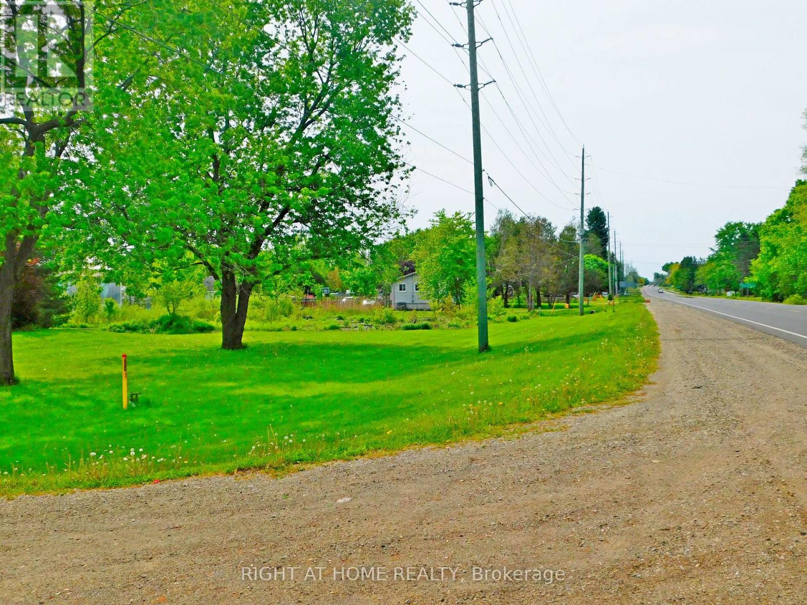 2492 24 Highway Property Photo 10