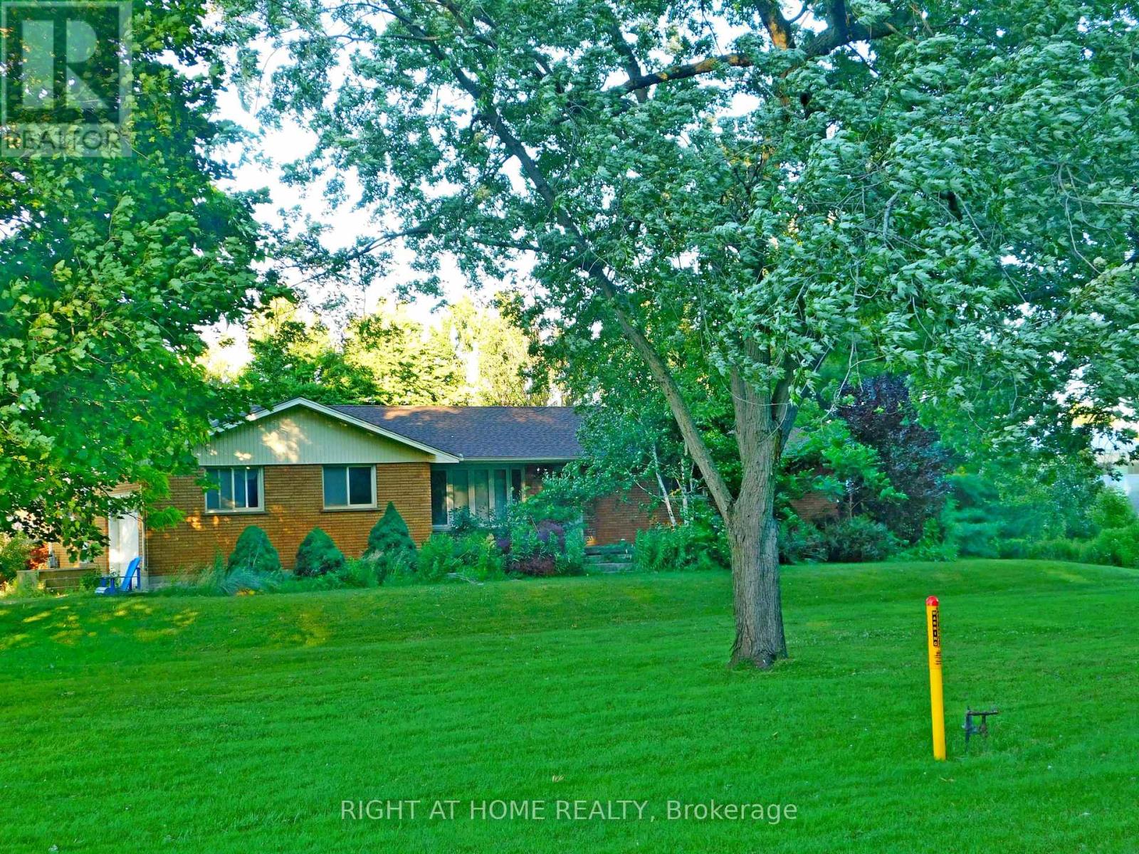 2492 24 Highway Property Photo 12