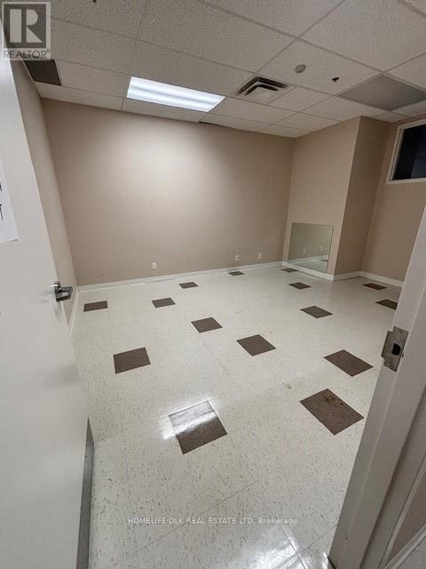 100 Strowger Boulevard Property Photo 18
