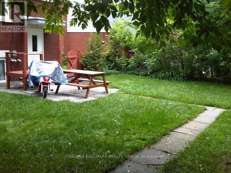 1390 Mayview Avenue Property Photo 3