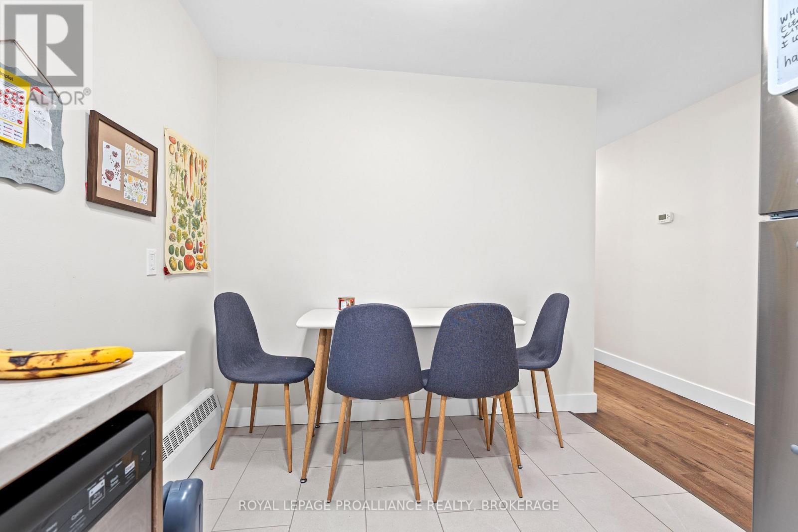 174 King Street E Property Photo 14