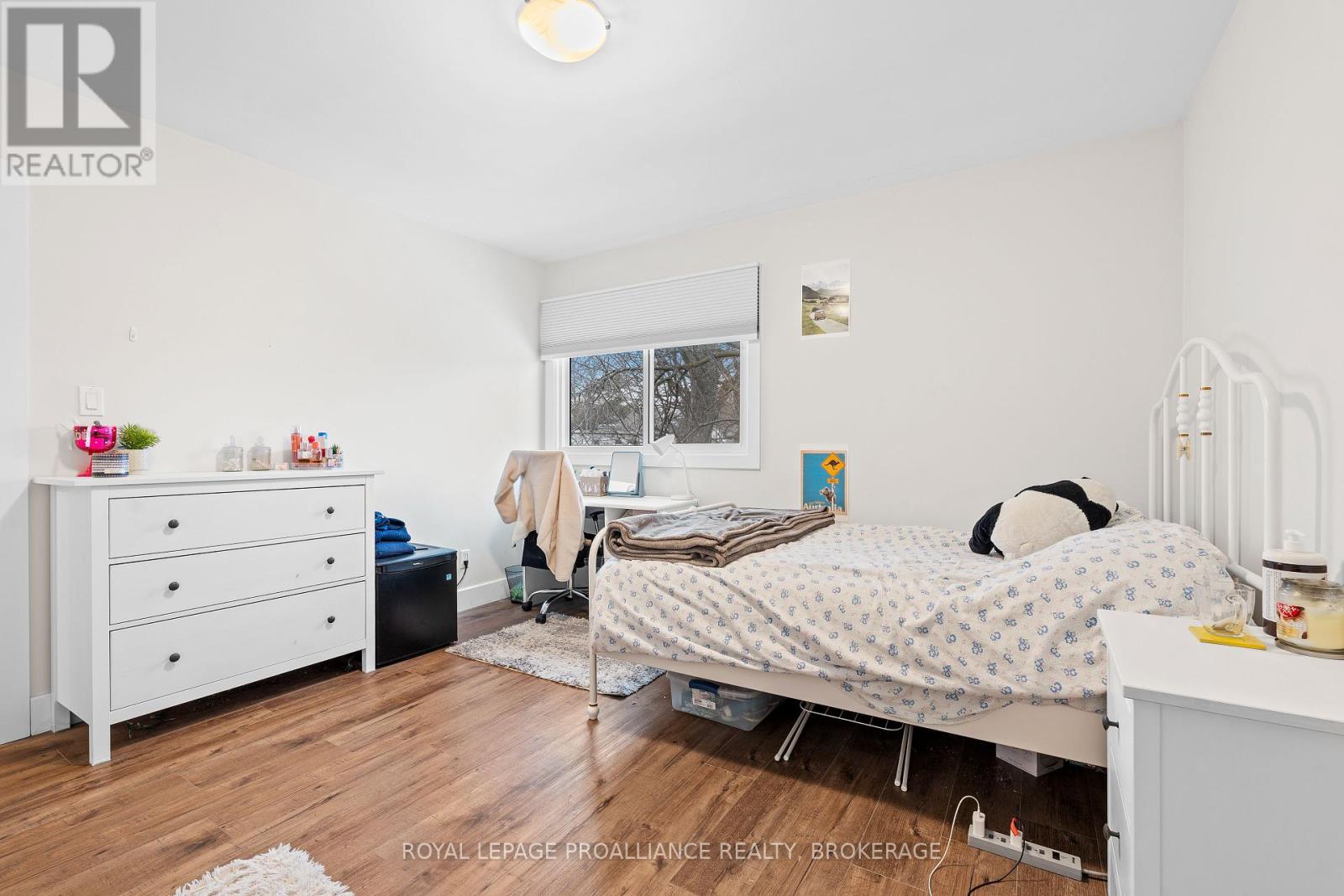 174 King Street E Property Photo 25