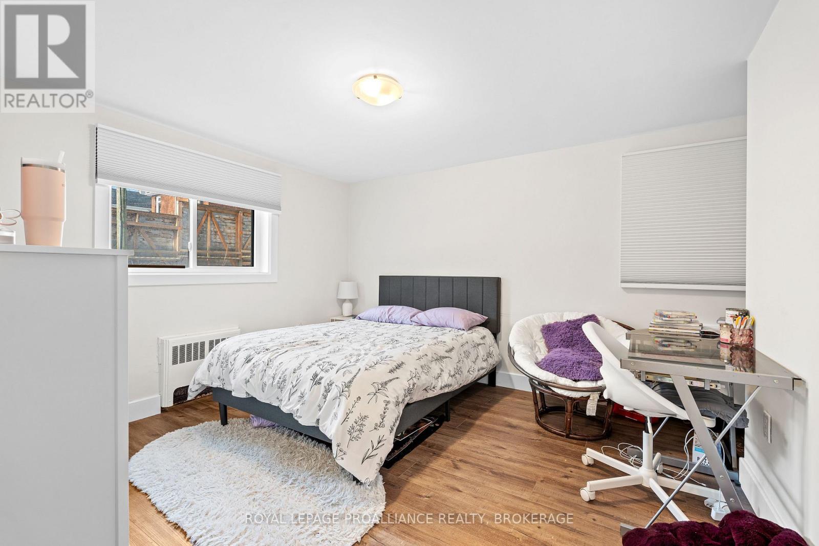 174 King Street E Property Photo 30