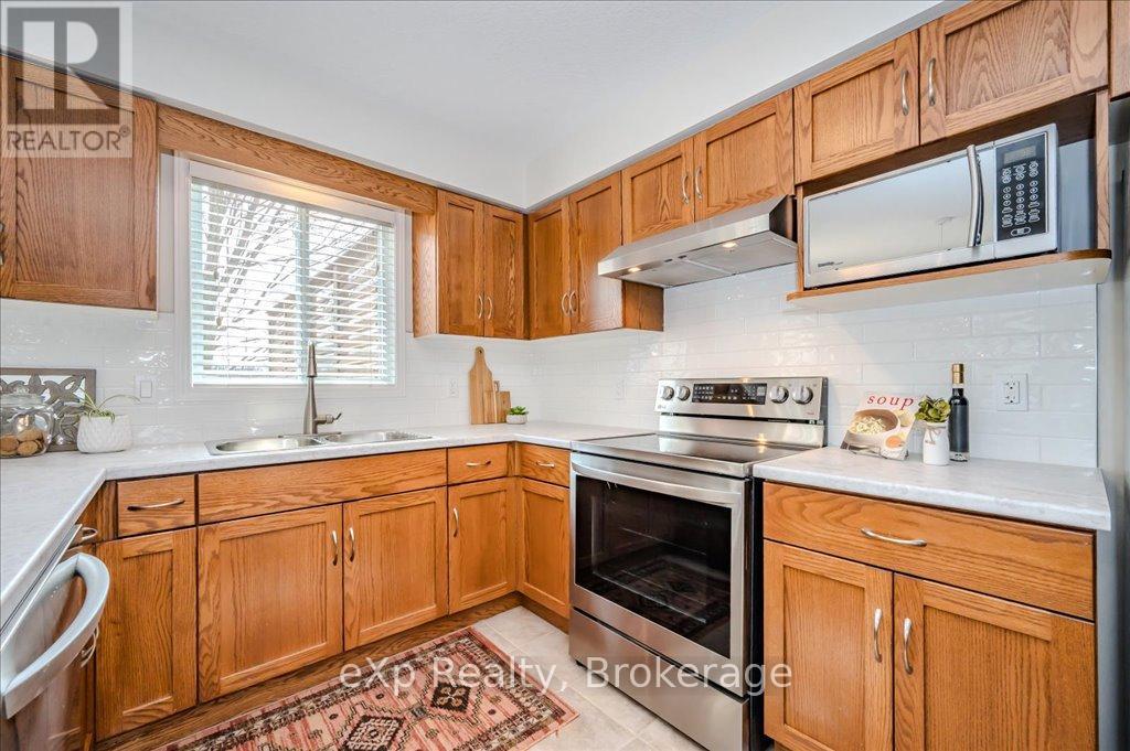 216 Severn Drive Property Photo 12